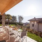 Ossuccio Grande C With Pool Sleeps 12 By Italian Дом отдыха