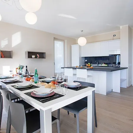 Holiday home Ossuccio Grande C With Pool Sleeps 12 By Italian *