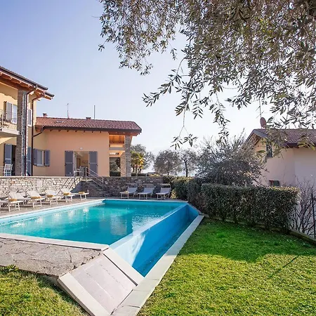 Holiday home Ossuccio Grande C With Pool Sleeps 12 By Italian