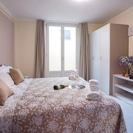 Ossuccio Grande C With Pool Sleeps 12 By Italian Holiday home Como