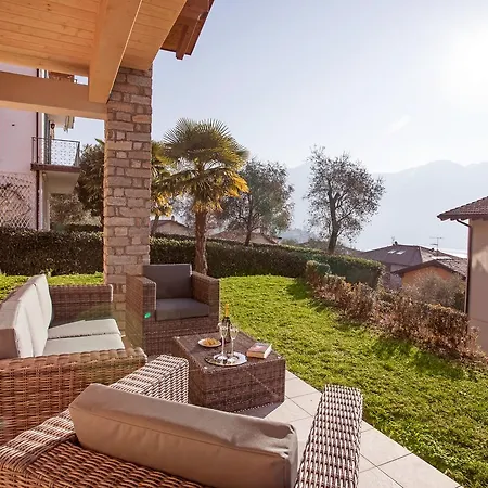 Ossuccio Grande C With Pool Sleeps 12 By Italian Holiday home Como