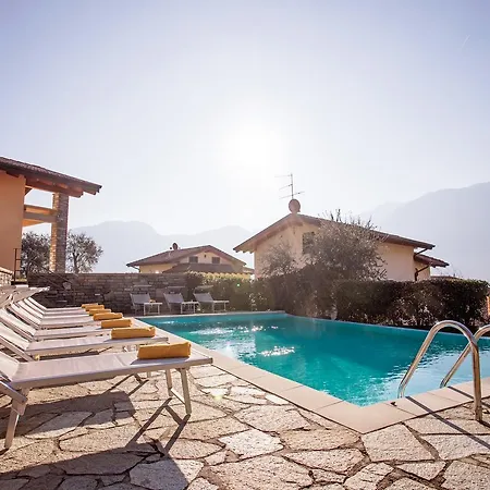 Holiday home Ossuccio Grande C With Pool Sleeps 12 By Italian Como