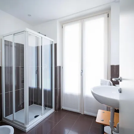 Donagh- With Pool Sleeps 12 By Italian * Côme
