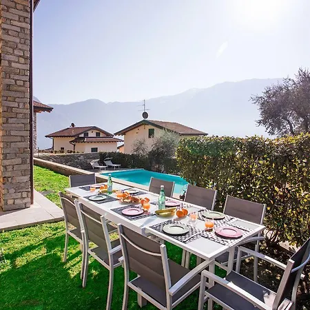 Ossuccio Grande C With Pool Sleeps 12 By Italian Como