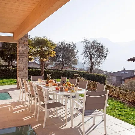 Ossuccio Grande C With Pool Sleeps 12 By Italian 科莫