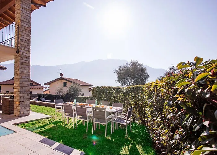 Ossuccio Grande C With Pool Sleeps 12 By Italian Ferienhaus *