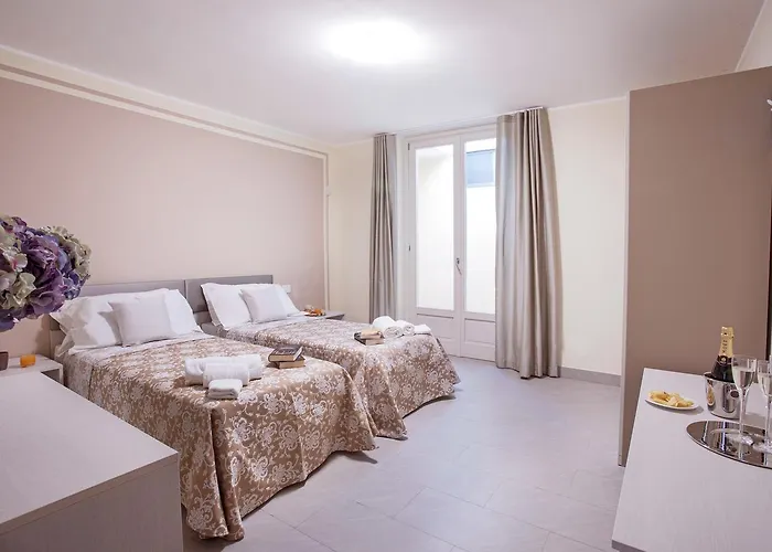 Ossuccio Grande C With Pool Sleeps 12 By Italian *