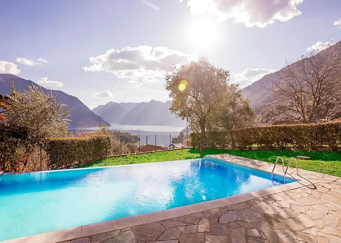Ossuccio Grande C With Pool Sleeps 12 By Italian * Como