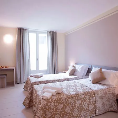 Villa Donagh- Home With Pool Sleeps 12 By Italian Apartments * קומו